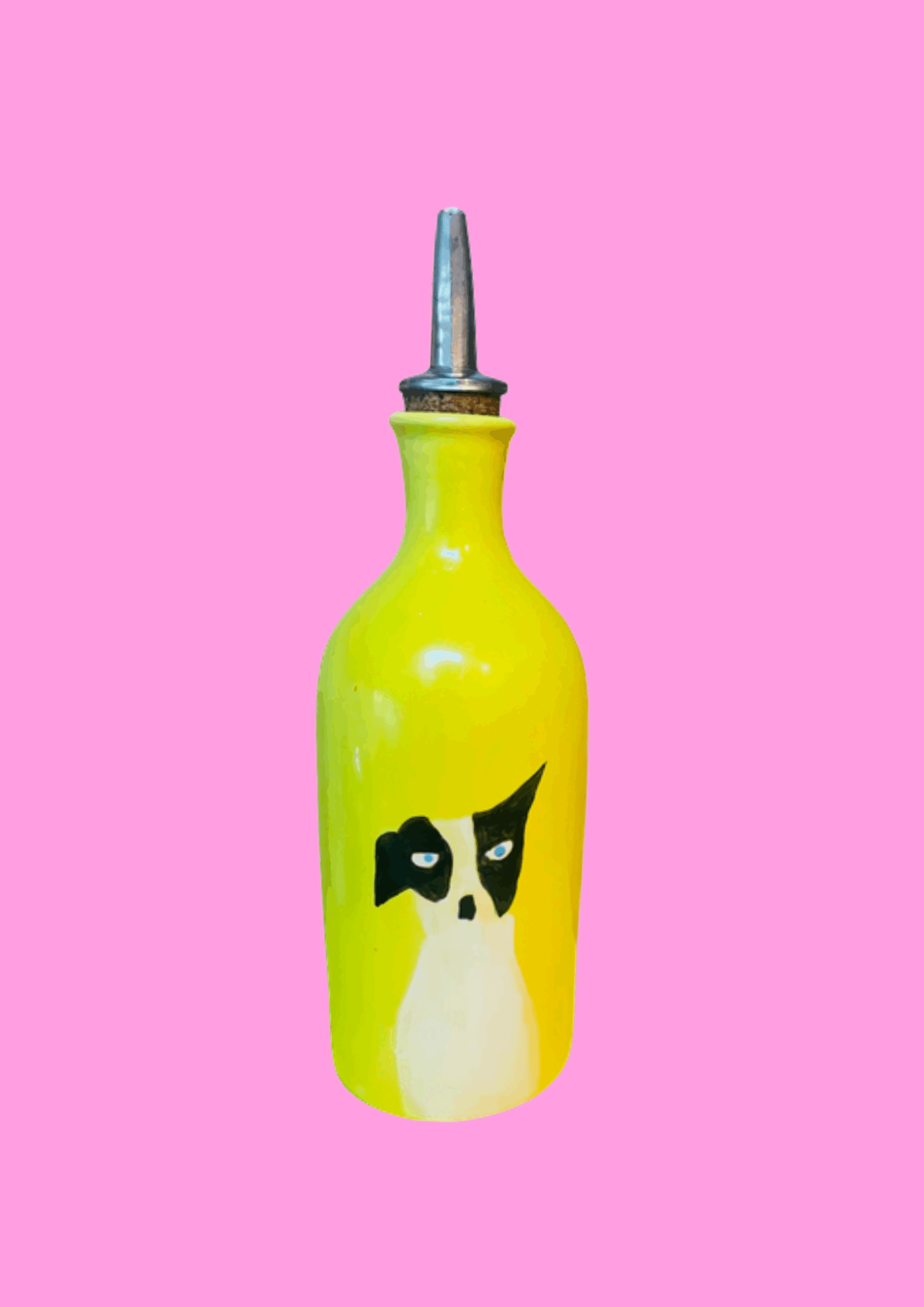 Bouteille a huile jaune fond rose